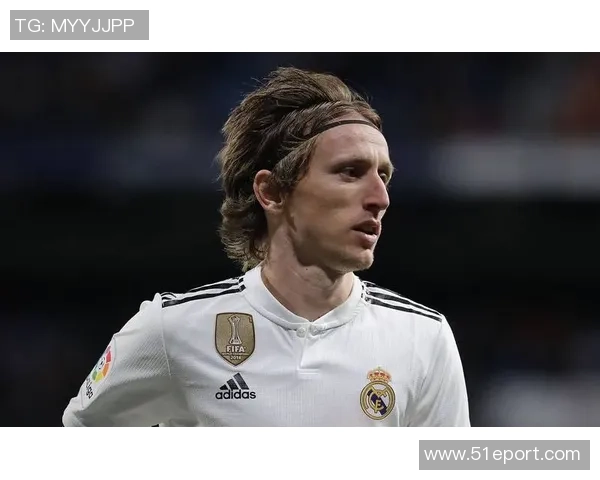 巴尔达诺:皇马牵挂克罗斯和莫德里奇,球队需求掌控竞赛后腰 巴尔达诺:皇马牵挂克罗斯和莫德里奇,球队需求掌控竞赛后腰